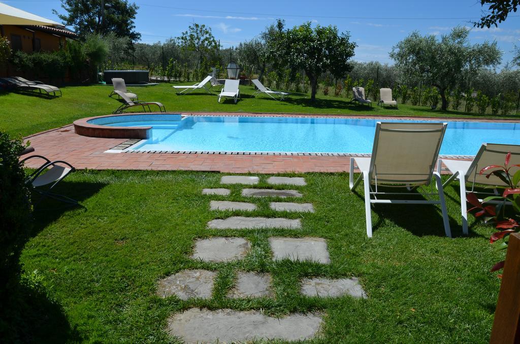 Hotel Il Borgo Dell'Ulivo Trevi Exterior foto