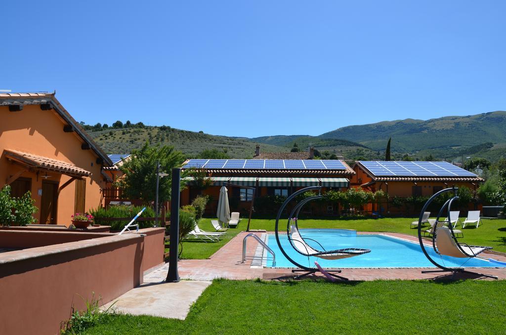 Hotel Il Borgo Dell'Ulivo Trevi Exterior foto