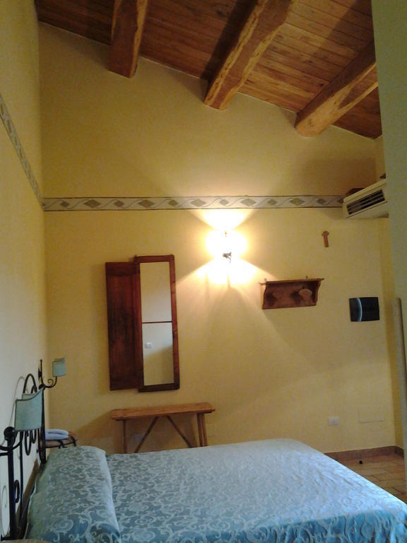 Hotel Il Borgo Dell'Ulivo Trevi Zimmer foto