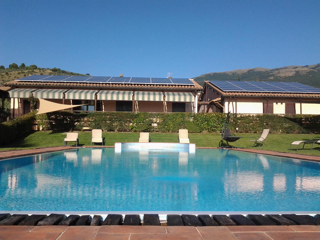 Hotel Il Borgo Dell'Ulivo Trevi Exterior foto